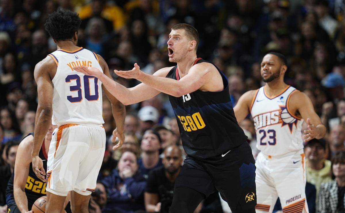 爱游戏体育-关于Uzi连续十二场比赛得分超过锐不可当，掘金不断突破！上演精彩一战的信息